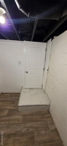 7113 Kendal Street, Dearborn, MI 48126
