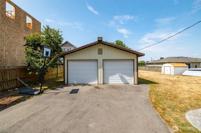 721 S Alder Street, Burlington, WA 98233