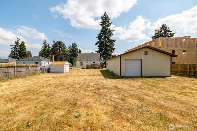 721 S Alder Street, Burlington, WA 98233