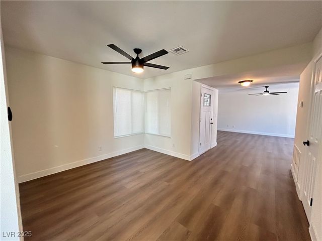 5035 Meadow Grove Court, Las Vegas, NV 89120