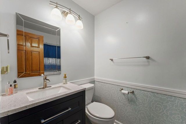8827 47th AVENUE, Kenosha, WI 53142