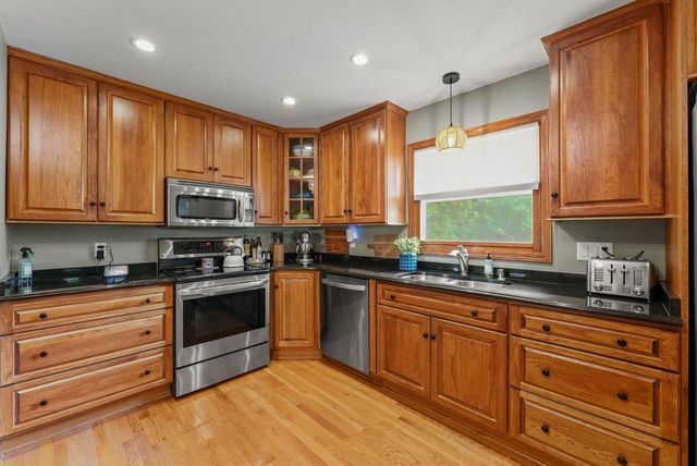 8827 47th AVENUE, Kenosha, WI 53142
