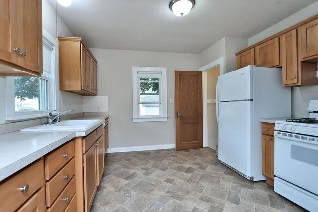 2726 75th STREET, Kenosha, WI 53143