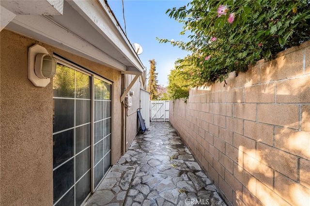 18640 E Mauna Loa, Azusa, CA 91702