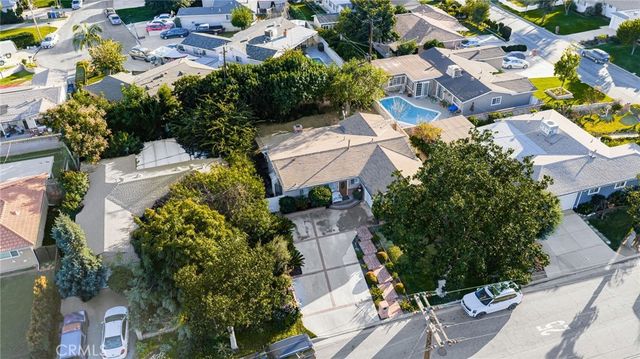 18640 E Mauna Loa, Azusa, CA 91702