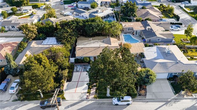 18640 E Mauna Loa, Azusa, CA 91702