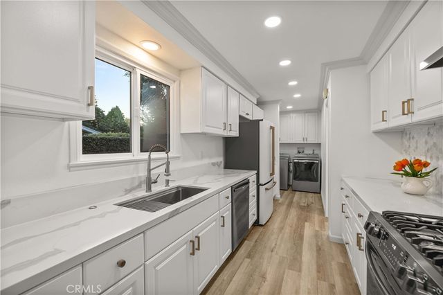 7710 Shoup, West Hills, CA 91304