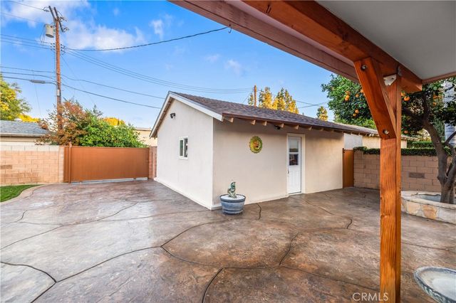 7710 Shoup, West Hills, CA 91304