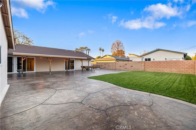 7710 Shoup, West Hills, CA 91304