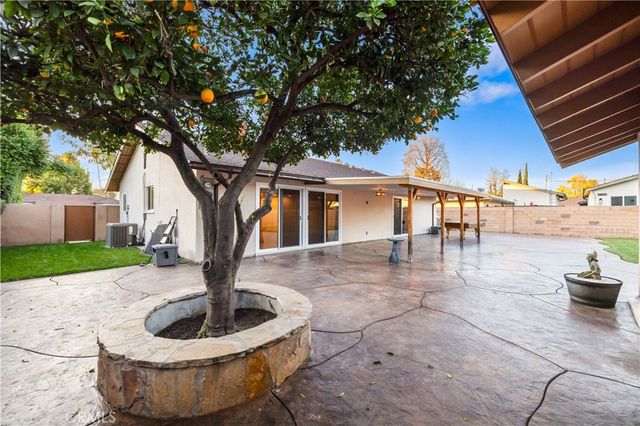 7710 Shoup, West Hills, CA 91304