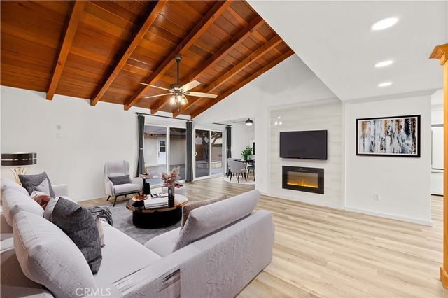 7710 Shoup, West Hills, CA 91304