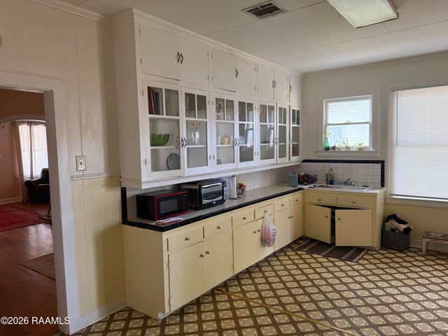 1326 W University Avenue, Lafayette, LA 70506