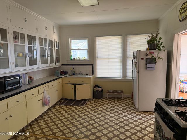 1326 W University Avenue, Lafayette, LA 70506