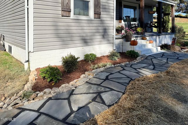 105 Eastern Star Road, Jonesborough, TN 37659