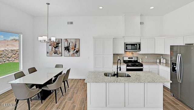 12648 Fredericksburg Avenue, Horizon City, TX 79928