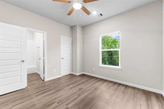 8161 Tate Street B, Houston, TX 77028