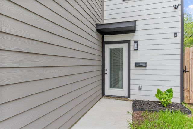 8161 Tate Street B, Houston, TX 77028