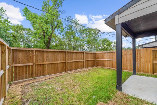 8161 Tate Street B, Houston, TX 77028