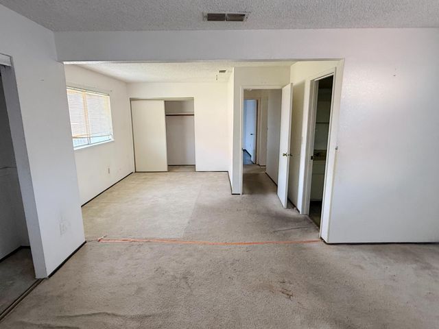 7637 Nixos Way, Sacramento, CA 95823