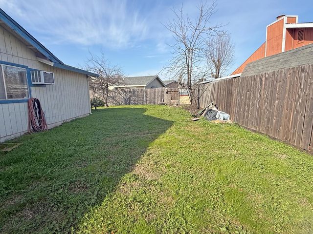 7637 Nixos Way, Sacramento, CA 95823
