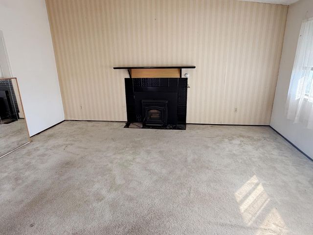 7637 Nixos Way, Sacramento, CA 95823