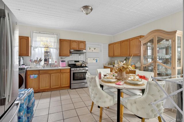 57-59 Waring Place, Yonkers, NY 10703