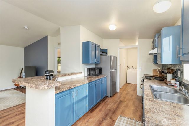 110 E Huckleberry Drive, Grapeview, WA 98546