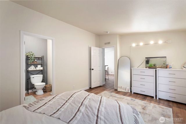 110 E Huckleberry Drive, Grapeview, WA 98546