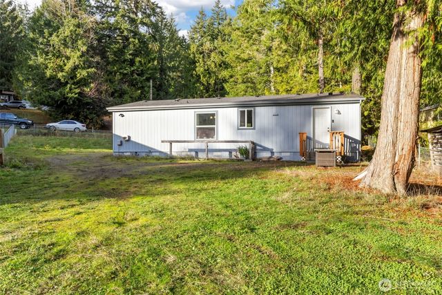 110 E Huckleberry Drive, Grapeview, WA 98546