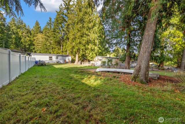110 E Huckleberry Drive, Grapeview, WA 98546
