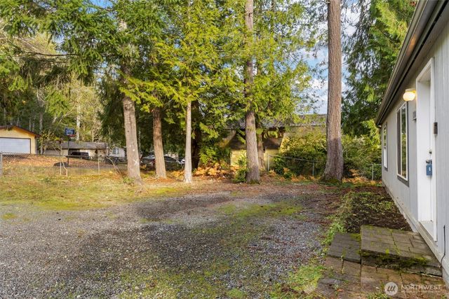 110 E Huckleberry Drive, Grapeview, WA 98546
