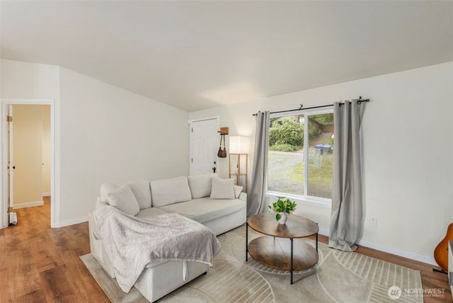 110 E Huckleberry Drive, Grapeview, WA 98546