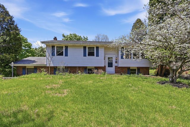 34 HOLLOW HORN RD, Erwinna, PA 18920