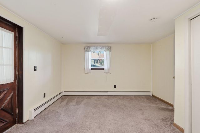 34 HOLLOW HORN RD, Erwinna, PA 18920