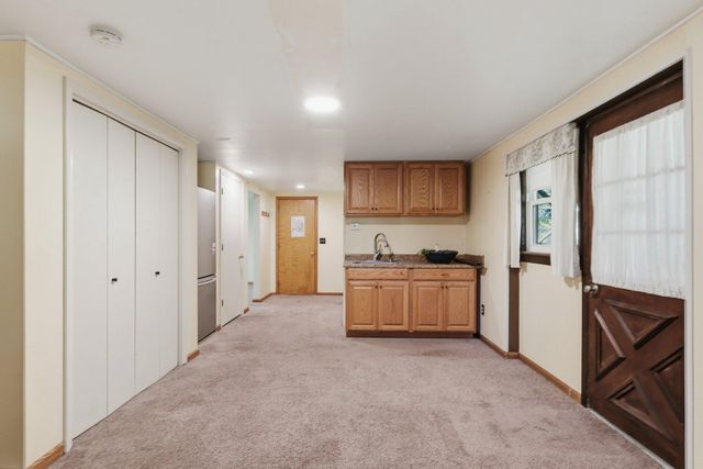 34 HOLLOW HORN RD, Erwinna, PA 18920