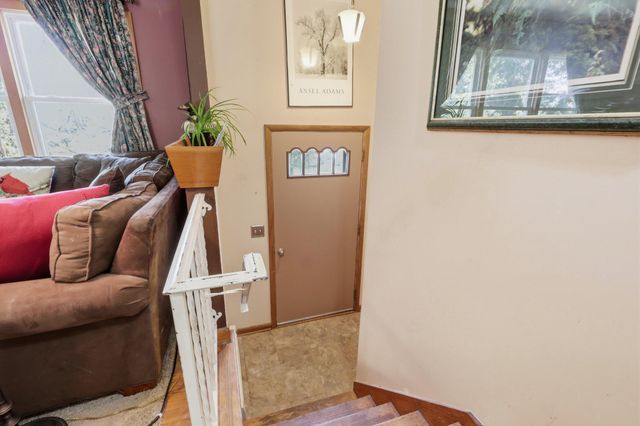 34 HOLLOW HORN RD, Erwinna, PA 18920