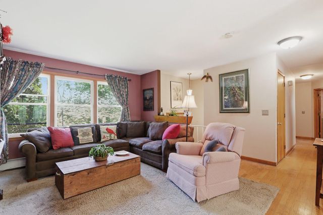 34 HOLLOW HORN RD, Erwinna, PA 18920