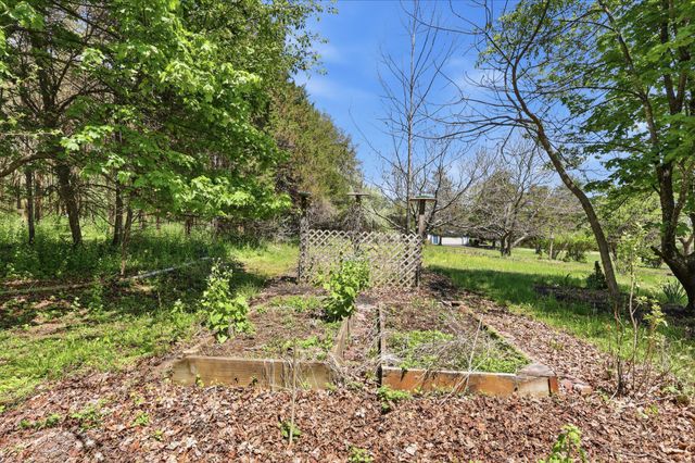 34 HOLLOW HORN RD, Erwinna, PA 18920