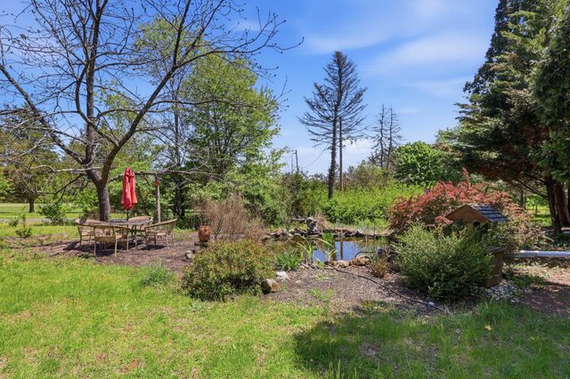 34 HOLLOW HORN RD, Erwinna, PA 18920