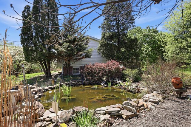 34 HOLLOW HORN RD, Erwinna, PA 18920