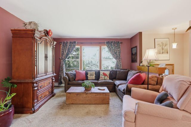 34 HOLLOW HORN RD, Erwinna, PA 18920