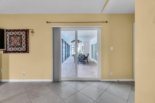 895 NW 110th Lane, Coral Springs, FL 33071