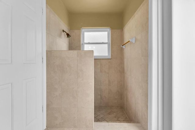 895 NW 110th Lane, Coral Springs, FL 33071