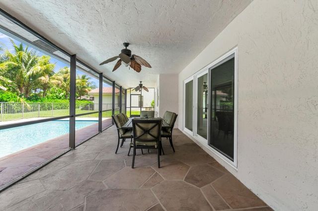 895 NW 110th Lane, Coral Springs, FL 33071