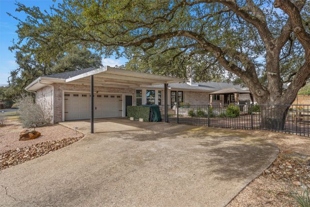 2717 Wooded Acres Drive, Waco, TX 76710