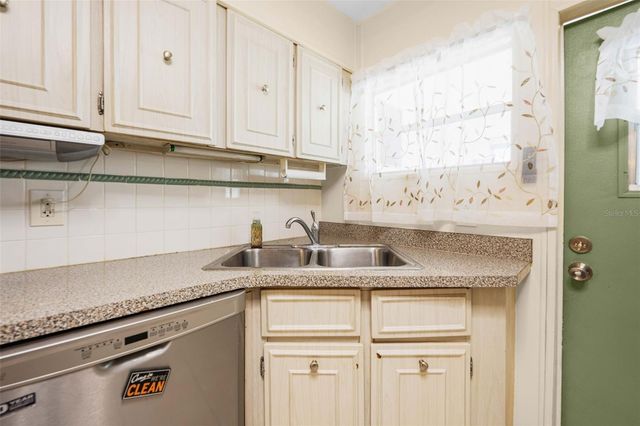 12280 FAIRWAY AVENUE, Brooksville, FL 34613