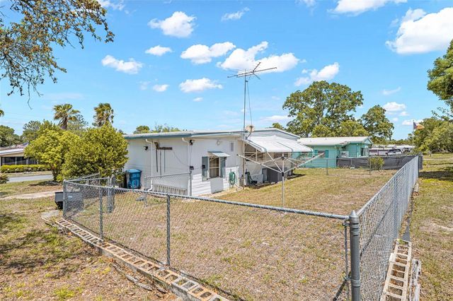 12280 FAIRWAY AVENUE, Brooksville, FL 34613