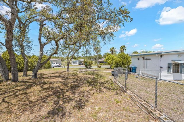 12280 FAIRWAY AVENUE, Brooksville, FL 34613