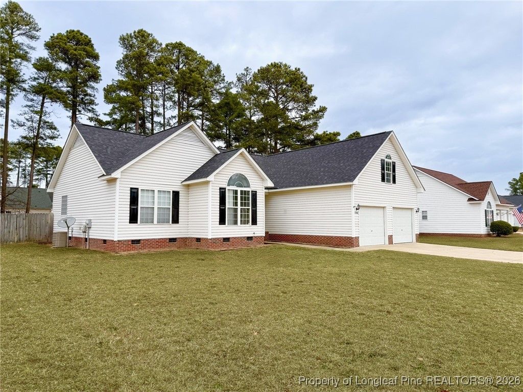 1546 Clan Campbell Drive, Raeford, NC 28376