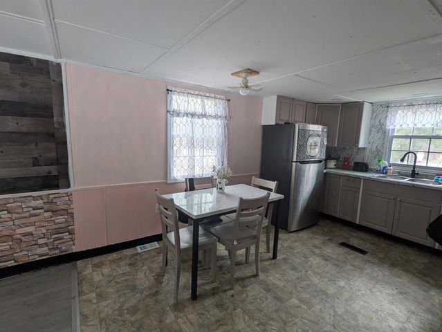 45 Keyes Farm Road, Deering, NH 03244